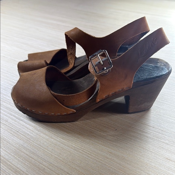 Lotta’s Brown Leather Women's Clogs Size 38 - Picture 1 of 8